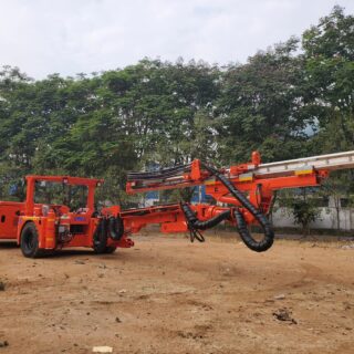 Single boom low profile Drill jumbo